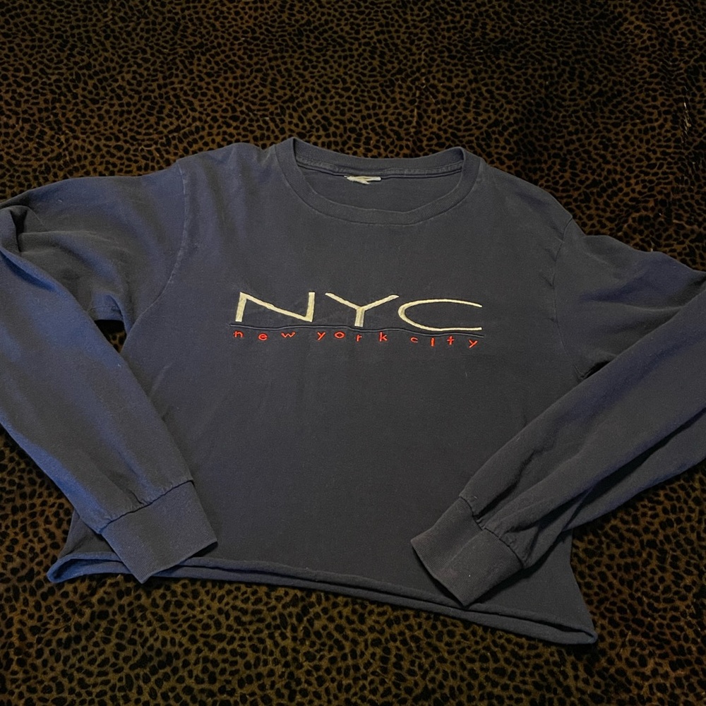 NYC Cropped Longsleeve Tee